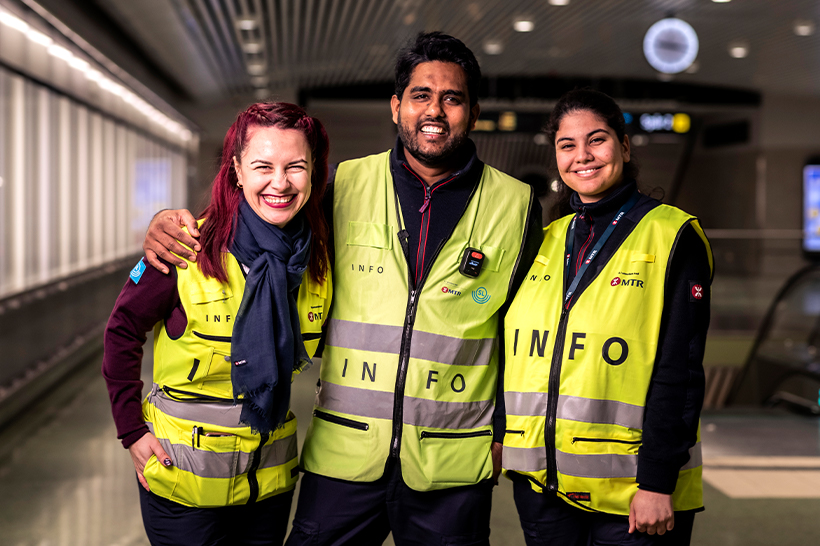 Tre medarbetare på MTR Pendeltågen
